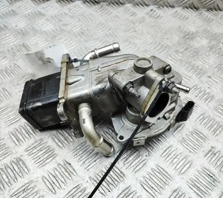 Volvo XC90 EGR valve cooler 30668658 30668653
