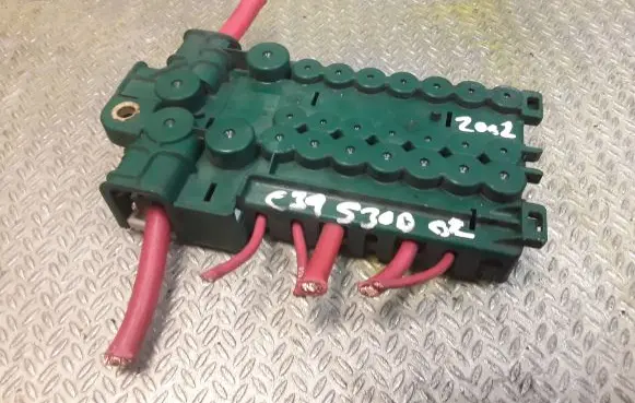 BMW 5 E39 Fuse box set 8367768