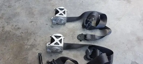 BMW X5 E70 Front seatbelt