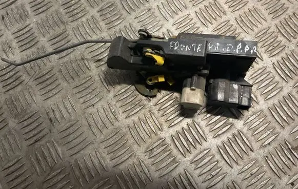 Opel Frontera B Front door lock
