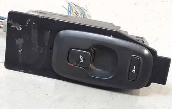 Volvo S60 Electric window control switch 30658147