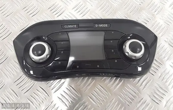 Nissan Juke I F15 Climate control unit