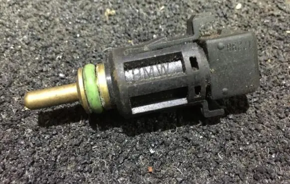 BMW 5 E60 E61 Coolant temperature sensor 13621433077