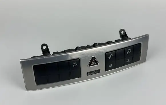 Mercedes-Benz C W203 A set of switches 2038707910 A2038707910 33635703