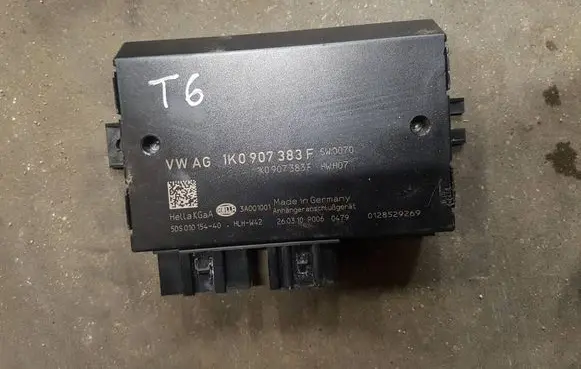 Volkswagen Multivan T6 Tow bar trailer control unit/module 1K0907383F 5DS01015440
