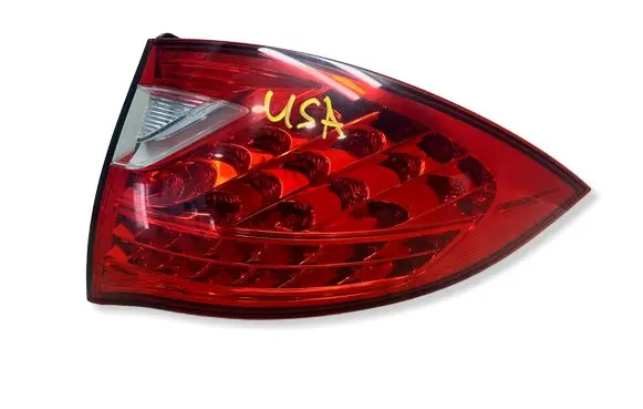 Porsche Cayenne (92A) Rear/tail lights 7P5945096L