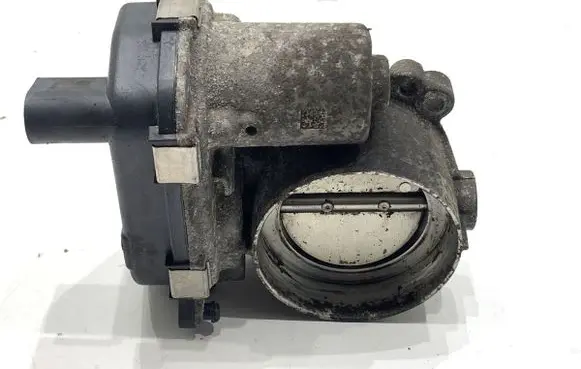 Skoda Kamiq Engine shut-off valve 04E133062T