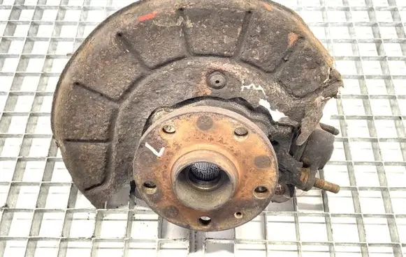 Volkswagen Touran I Front wheel hub spindle knuckle
