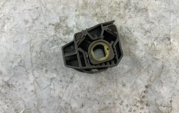 Volkswagen Polo IV 9N3 Radiator mount bracket 