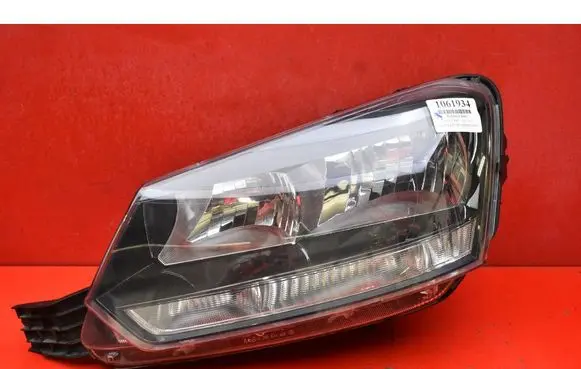 Skoda Yeti (5L) Headlight/headlamp 5L1941015D