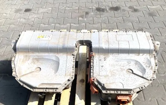 BMW 5 G30 G31 G38 Hybrid / electric car battery 9884547
