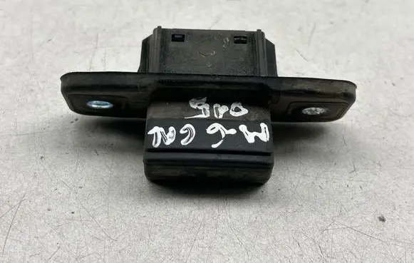 Mazda 6 Tailgate opening switch 
