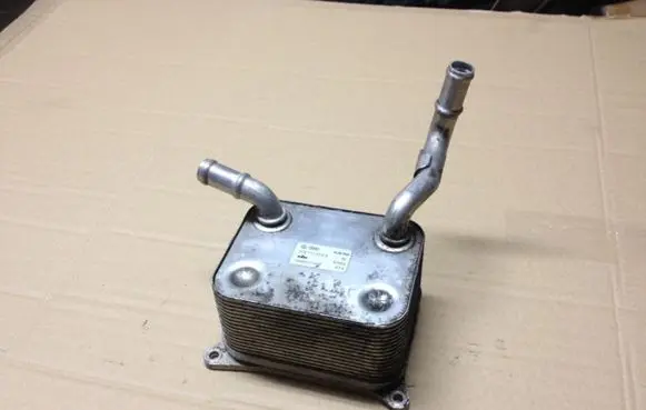 Engine oil radiator
