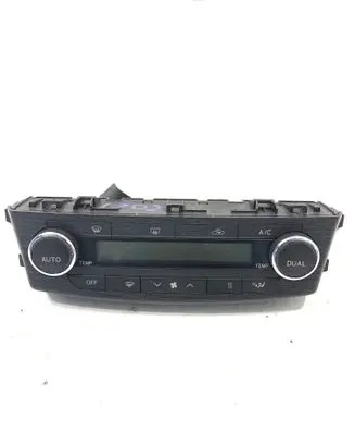 Toyota Avensis T270 Climate control unit 5590005330 T1000764E