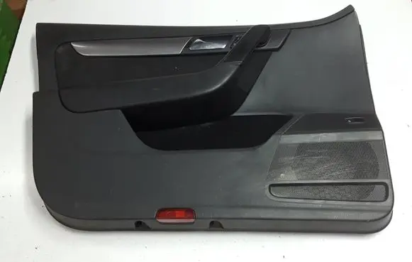 Volkswagen PASSAT B7 Front door card panel trim 