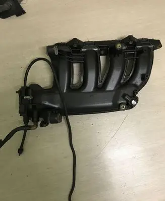 Mercedes-Benz C W203 Intake manifold A2711401101