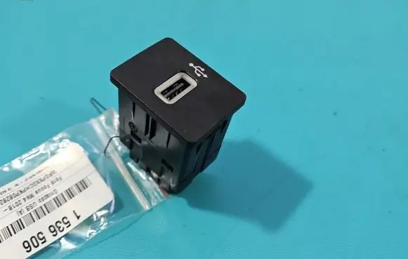 Ford Focus USB socket connector HS7Y-14F014-AD IMPRK1536506