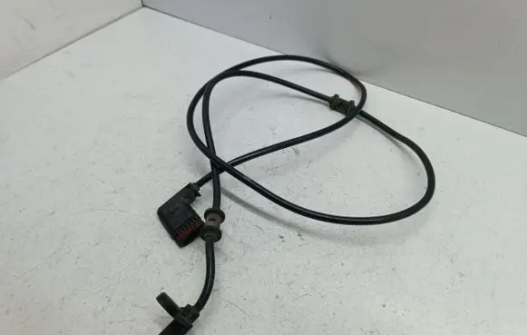 Mercedes-Benz C W203 ABS rear brake sensor A2035401317 10071180543