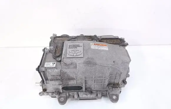 Toyota Prius c Voltage converter inverter G920052010 G920152011