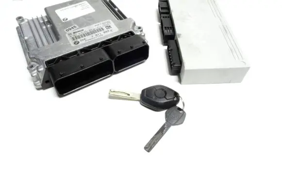 BMW X3 E83 Engine ECU kit and lock set 7811999 3454607 030327109