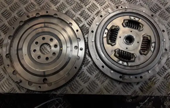 Lexus RX 330 - 350 - 400H Clutch set kit 8A280414