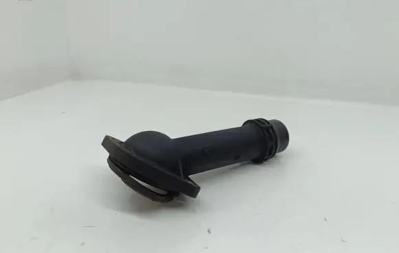 Audi A4 S4 B7 8E 8H Engine coolant pipe/hose 03G121121C 06B121121 038121121B