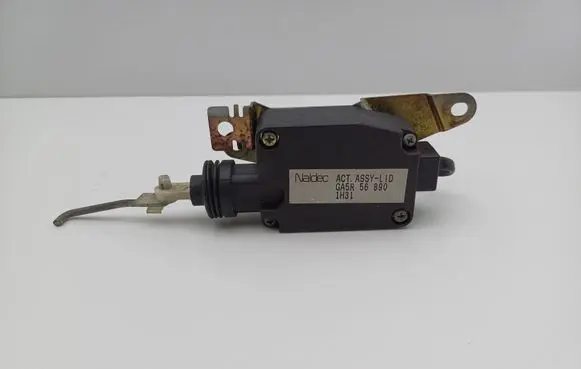 Mazda MX-6 Central locking motor GA5R56890