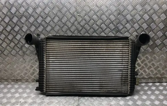 Volkswagen Golf VI Intercooler radiator 1K0145803T