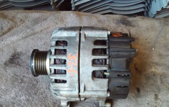 Chevrolet Captiva Generator/alternator 6578