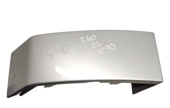 Volvo XC90 Rear/tail light trim molding 30698133
