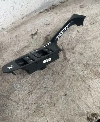 Volkswagen Jetta VI Electric window control switch 1k4959857B