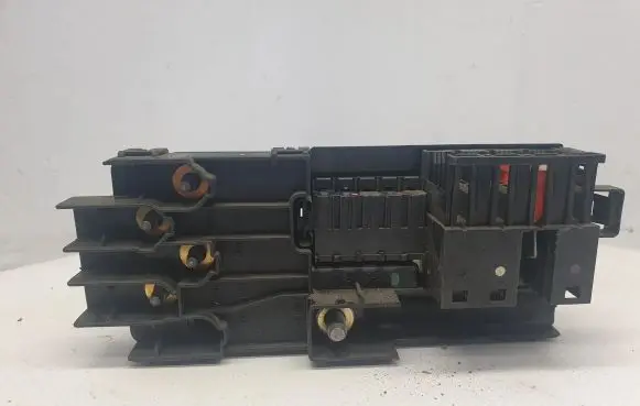 Mercedes-Benz E W211 Fuse module A2115452301