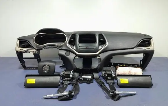 Jeep Grand Cherokee Dashboard 