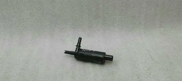 BMW 1 F20 F21 Headlight washer pump 7217792