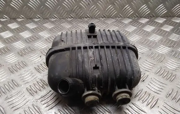 Audi A4 S4 B7 8E 8H Vacuum air tank 8E0129955
