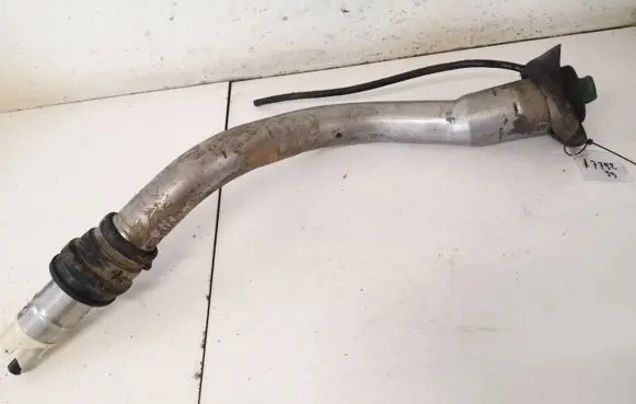 Audi A6 S6 C4 4A Fuel tank filler neck pipe 