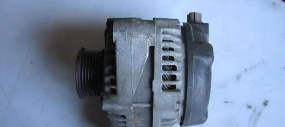 Land Rover Range Rover Sport L320 Generator/alternator YLE500430