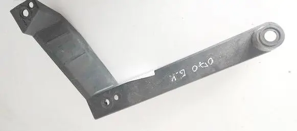 Volkswagen Touareg I Rear bumper mounting bracket 7L6807861