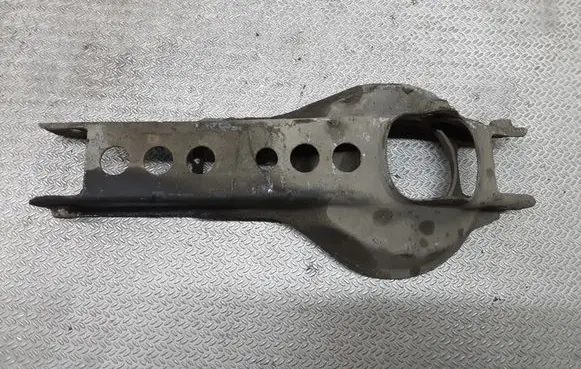Rear control arm