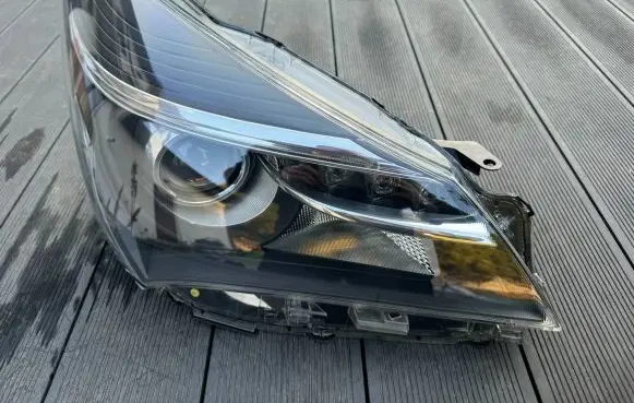 Toyota Yaris Headlight/headlamp