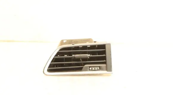 Peugeot 508 Dashboard side air vent grill/cover trim