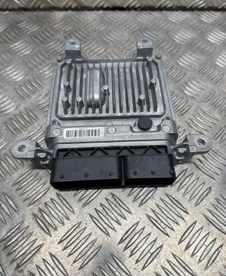Mercedes-Benz C W204 Engine control unit/module A6519007500 28391943 A0064461540