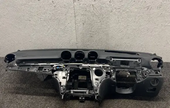 Mercedes-Benz C W206 Dashboard