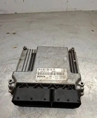 Mercedes-Benz Vito Viano W639 Engine control unit/module ECU A6111534979 1039S00569 0281011176
