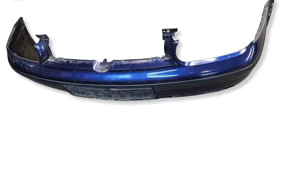 Volkswagen Golf IV Front bumper 