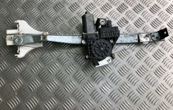 Ford Mondeo Mk III Rear door window regulator with motor 0130821772