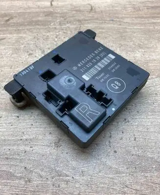 Mercedes-Benz E W211 Door control unit/module 2118201626 356806