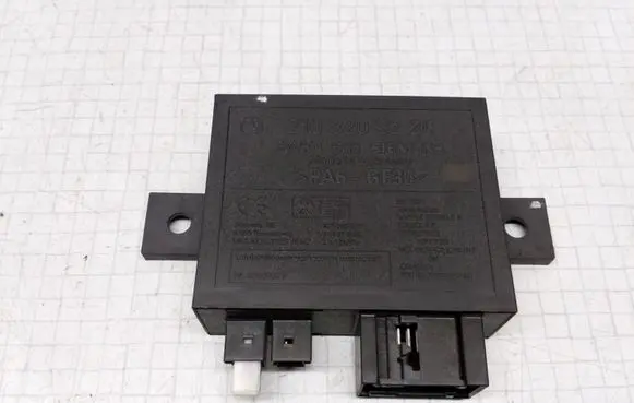 Mercedes-Benz E W210 Other control units/modules 2108203226 5WK4688