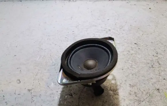 Ford Mustang VI Panel speaker FR3T18808BA