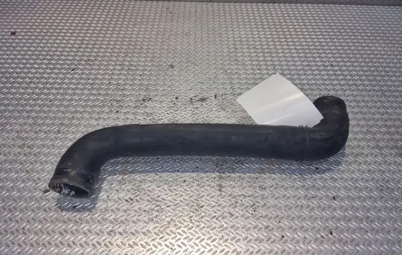 Mercedes-Benz Vito Viano W639 Engine coolant pipe/hose A6395014382